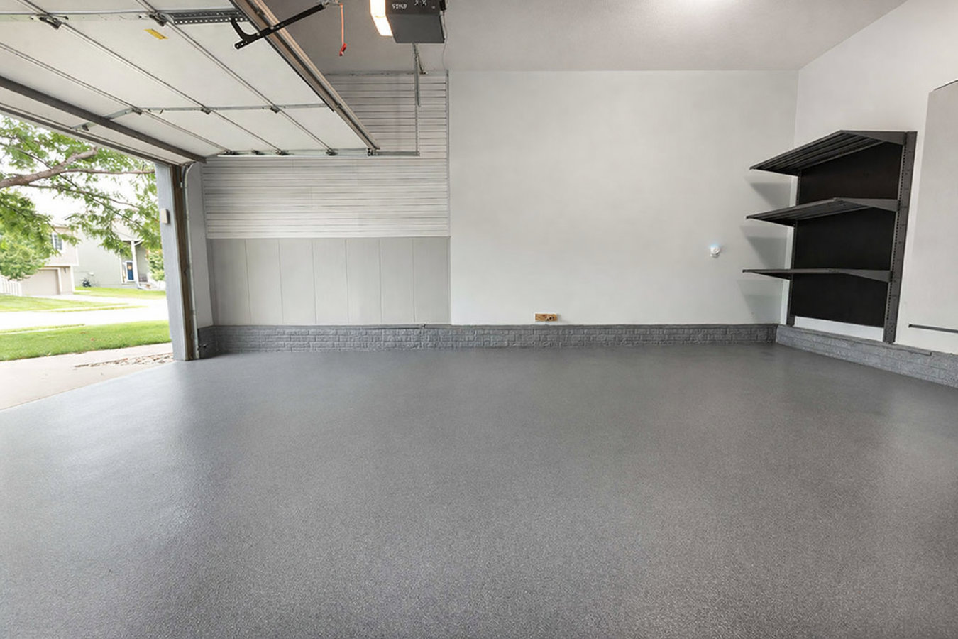 Garage floor concrete in Simi Valley, CA